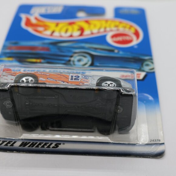 Hot Wheels 2000 First Editions Holden Commodore lot of 2 - Picture 4 of 5